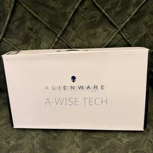 Laptop Alienware M16 R2 16GB Intel Core Ultra 7 SSD 1T