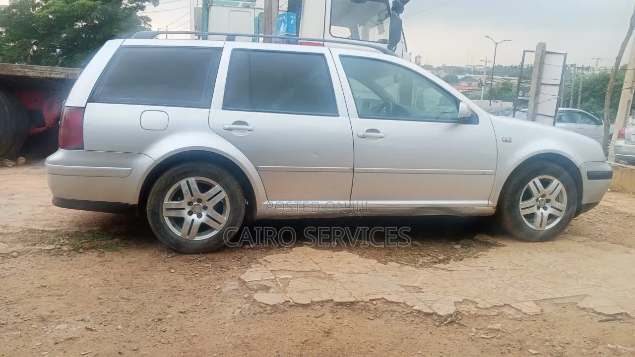 Volkswagen Golf 2004 Silver