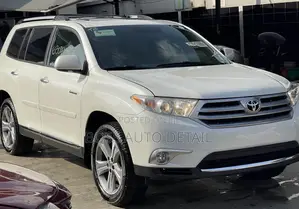 Toyota Highlander Limited 2011 White