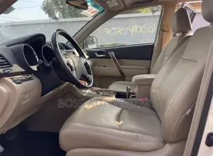 Toyota Highlander Limited 2011 White