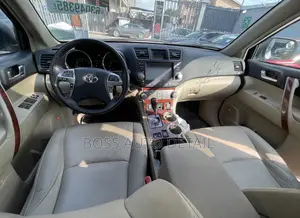 Toyota Highlander Limited 2011 White
