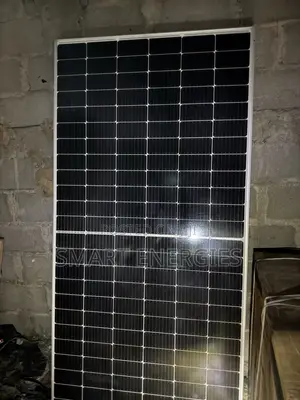 550watts Jinko 144cells Mono Halfcut Solar Panel