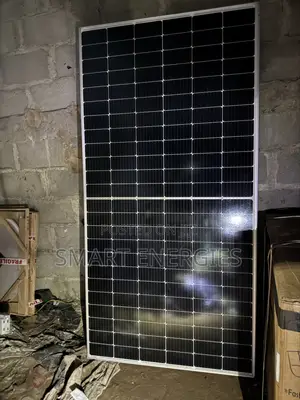 550watts Jinko 144cells Mono Halfcut Solar Panel
