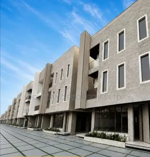 4bdrm Duplex in Parkview Estate for sale