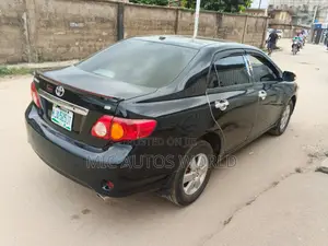 Toyota Corolla 2010 Black