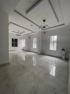 5bdrm Duplex in Main Shelter Afrique for rent