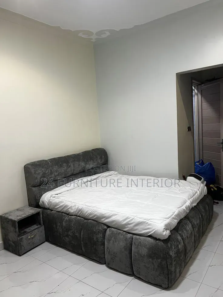 Bed Frame 4b6uu