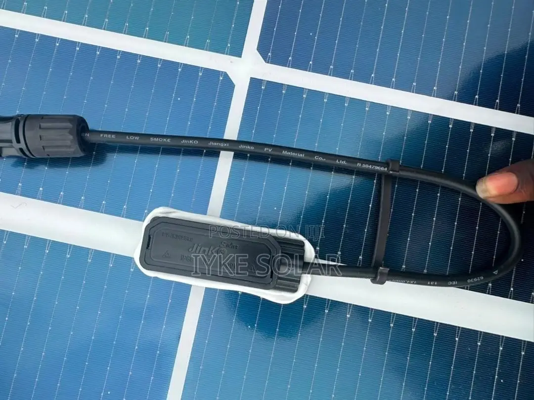 700watts Jinko Solar Panel
