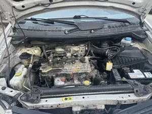 Nissan Almera Tino 2005 Silver