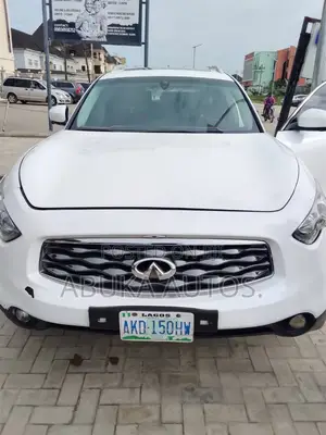 Infiniti FX35 Base 4x4 (3.5L 6cyl 7A) 2010 White