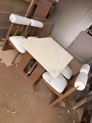 Wooden 4 Seater Dinning Set