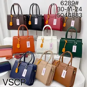 Fully Boxed Bags Sold in Wholesale Prices