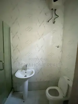 1bdrm Apartment in Lekki Phase 2 for rent