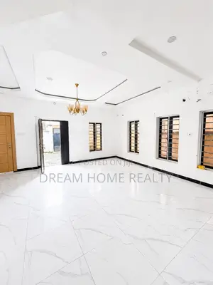 Mini Flat in Lekki Phase 2 for rent
