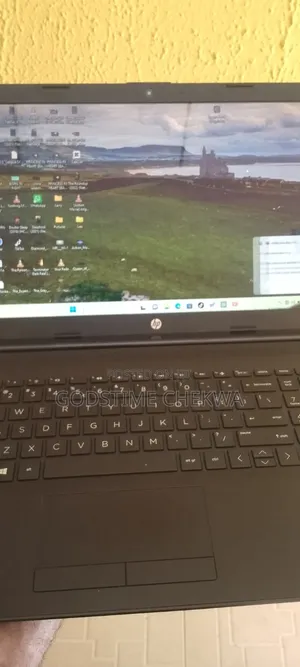 Laptop HP 15-da3007nia 4GB Intel Core i3 SSD 128GB