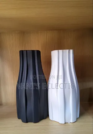 Elegant Ribbed Flower Vases for Living Room Centerpiece Décor