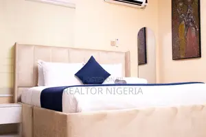 Luxury 2 Bedroom Apartment (Tourmaline)