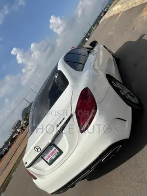 Mercedes-Benz C300 2019 White