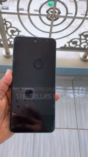 Infinix Smart 8 64 GB Green