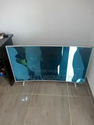 Polyster Frame Less TV 55inches and One 32inches