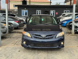 Toyota Corolla 2012 Blue