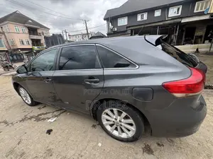 Toyota Venza XLE 2010 Gray