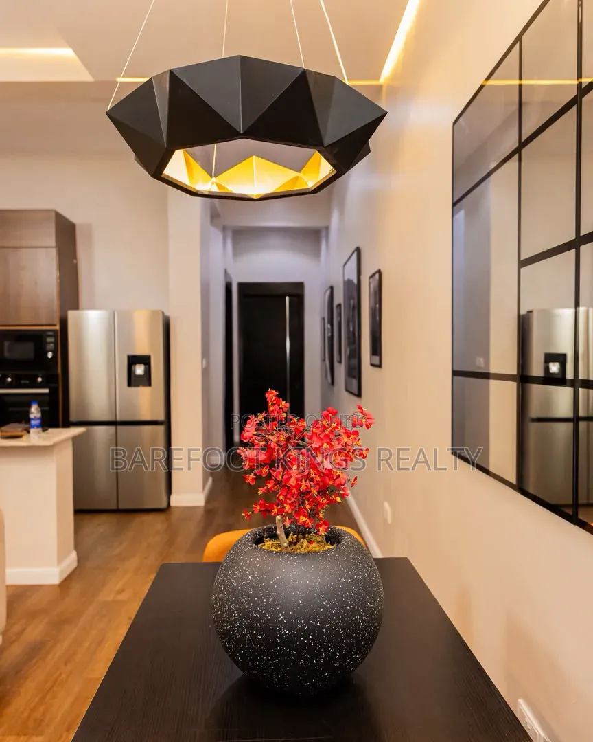 Beautiful 2 Bedroom Apartment