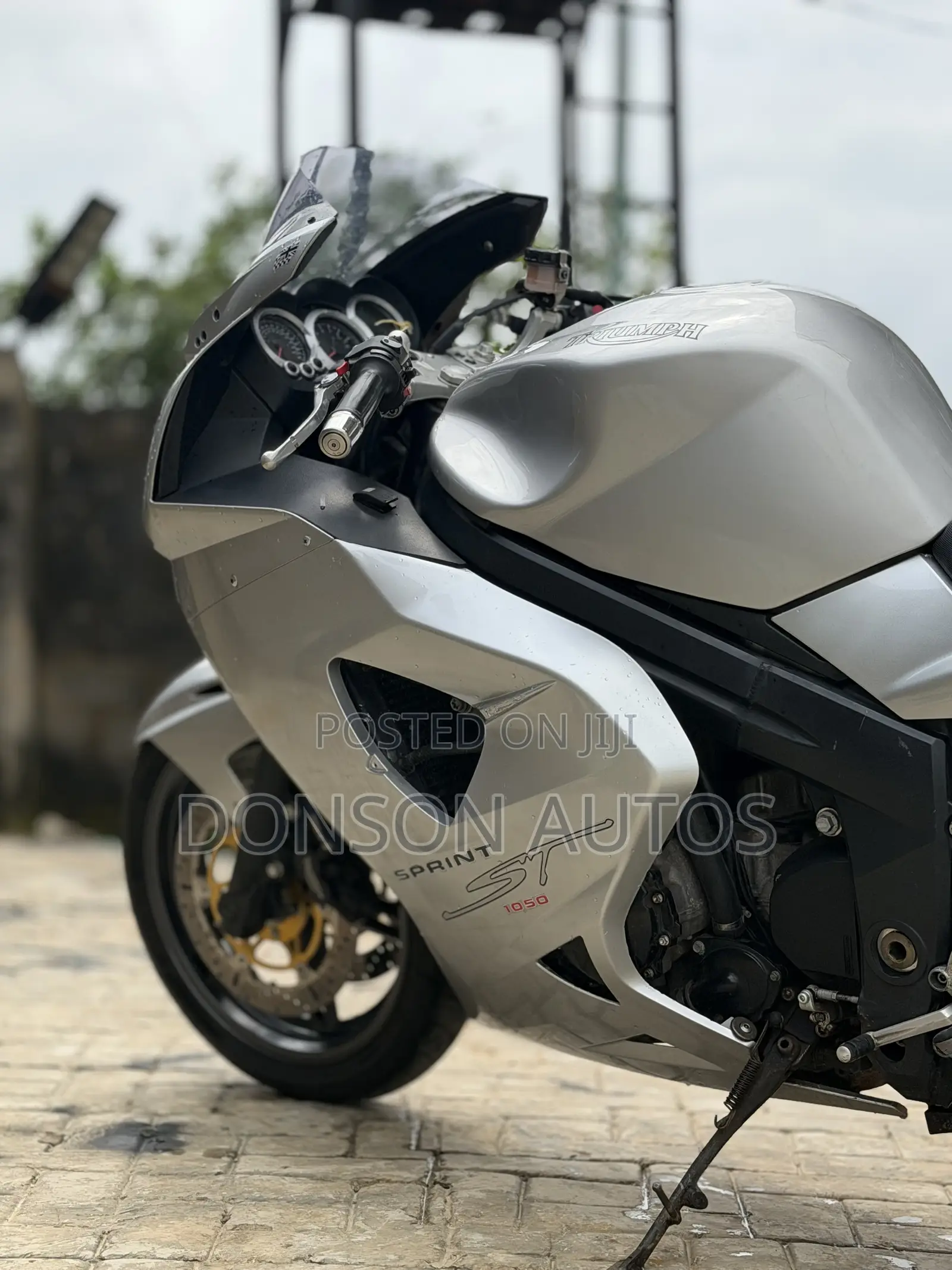 Triumph Bike 2010 Silver