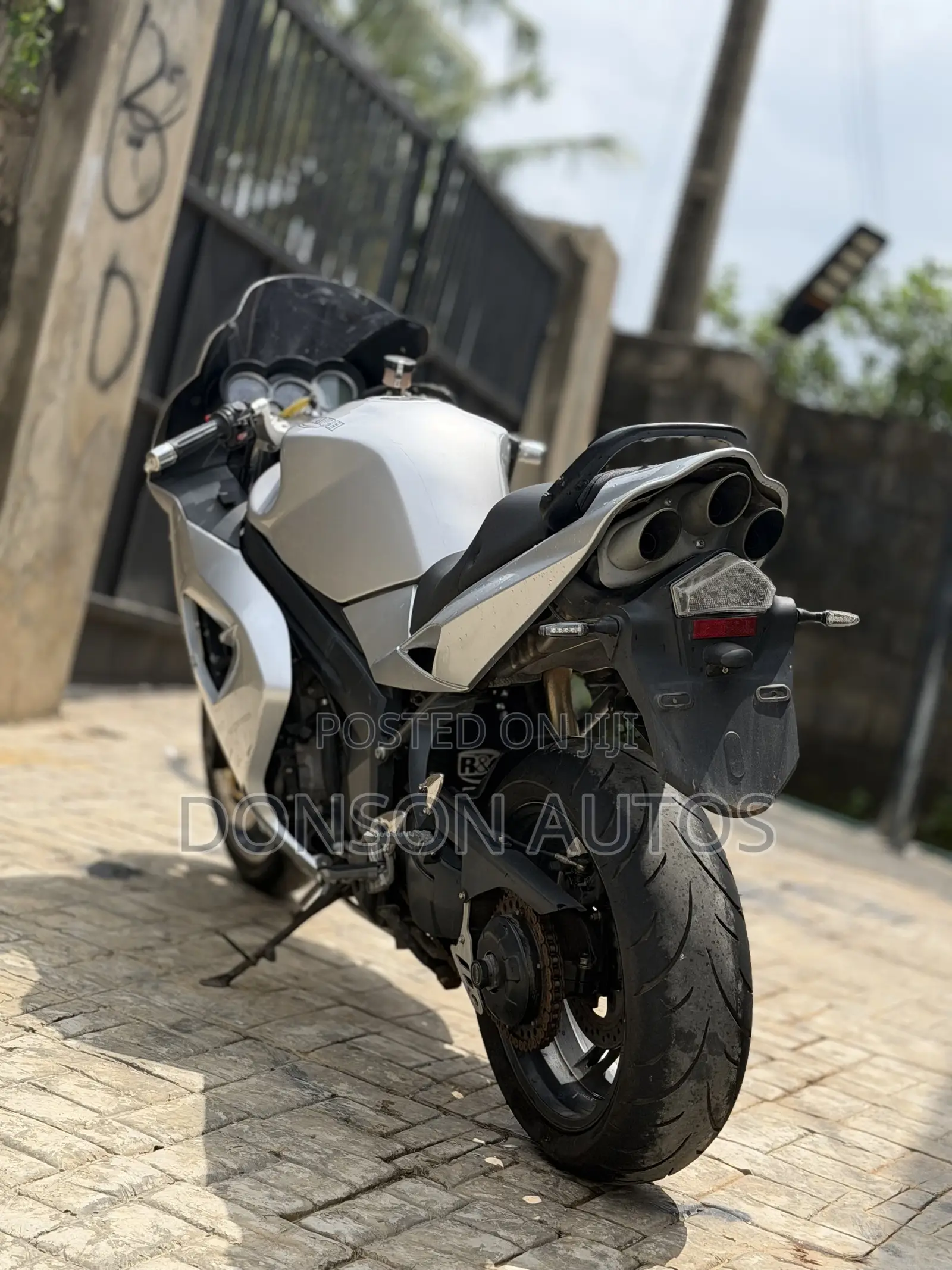 Triumph Bike 2010 Silver