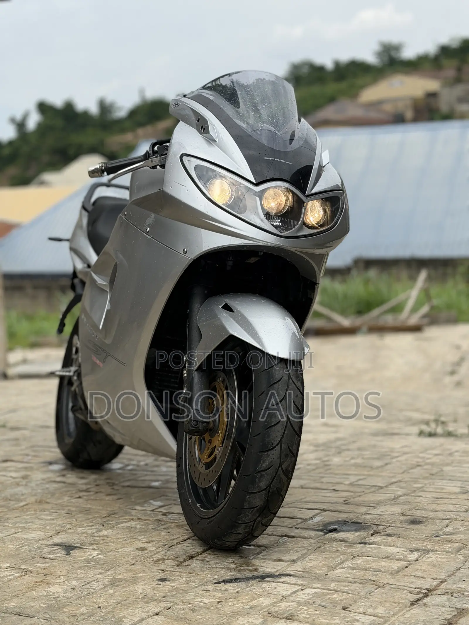 Triumph Bike 2010 Silver