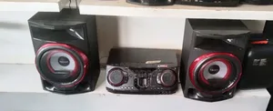 New LG XBOOM CL87 2350W Mini Hi-Fi Sound System With Bluetooth DJ