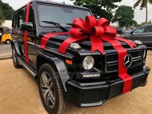 Car Ribbon Decoration on G-Wagon as Surprise Gift