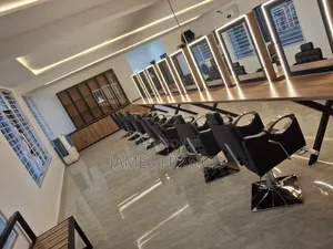 Salon Space to Let
