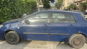 Toyota Corolla Liftback 2003 Blue