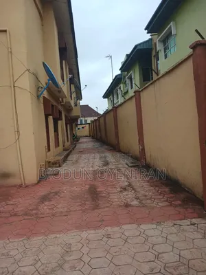 Mini Flat in Iseri Olofin for rent
