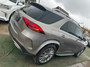 Mercedes-Benz GLE-Class GLE 350 4MATIC 2022 Brown
