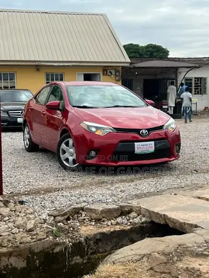 Toyota Corolla 2016 Red