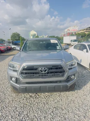 Toyota Tacoma 2017 Silver