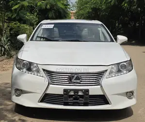 Lexus ES 2015 White