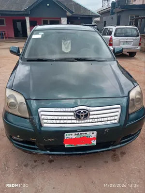 Toyota Avensis 2008 Green