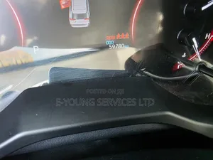Toyota RAV4 2021 White