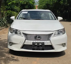Lexus ES 350 FWD 2015 White
