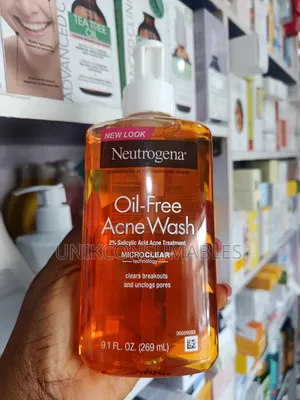 Neutrogena Oil-Free Acne Face Wash With Salicylic Acid 269ml
