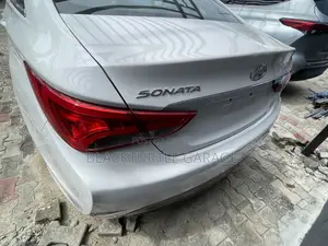 Hyundai Sonata 2012 White