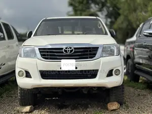 Toyota Hilux 2008 White