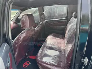 Toyota Hilux SR5 4x4 2013 Black