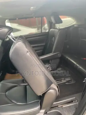 Toyota Highlander XLE 2022 Gray
