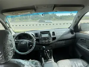 Toyota Hilux 2.0 VVT-i 2010 White