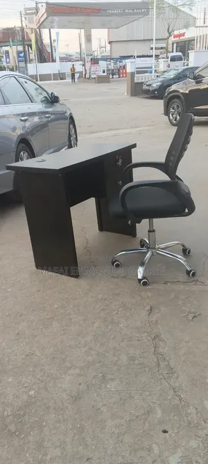 3 Feet Office Table and Chair Black