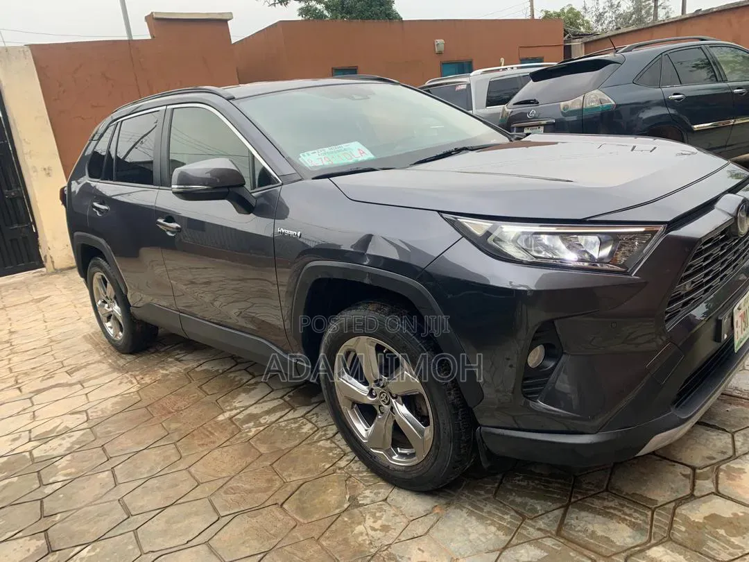 Toyota RAV4 2023 Green